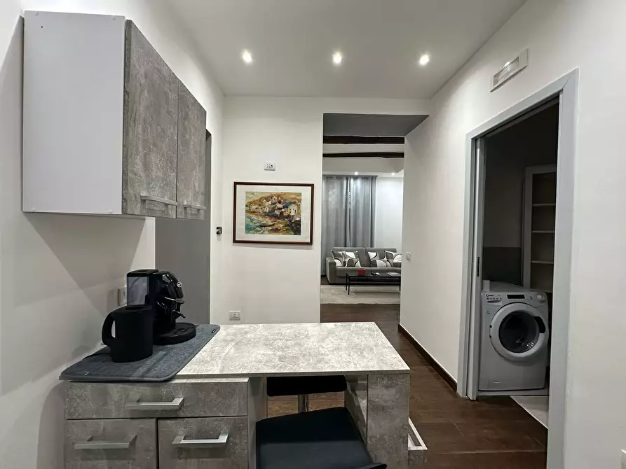 Immagine 4 di Appartamento in affitto  in Salita San Maria Apparente4 a Napoli