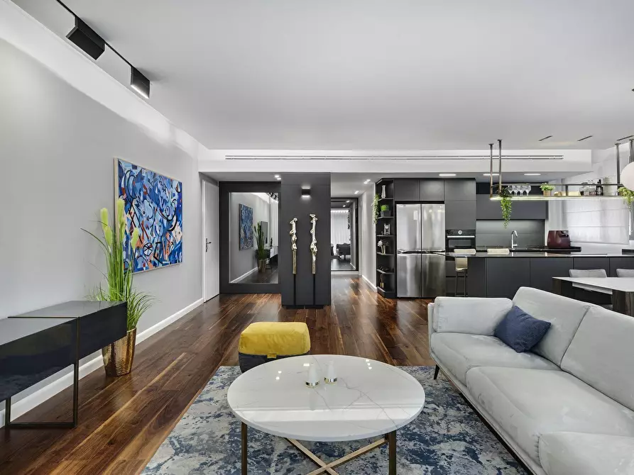 Immagine 5 di Appartamento in affitto  in Via Gaspare Rosales a Milano