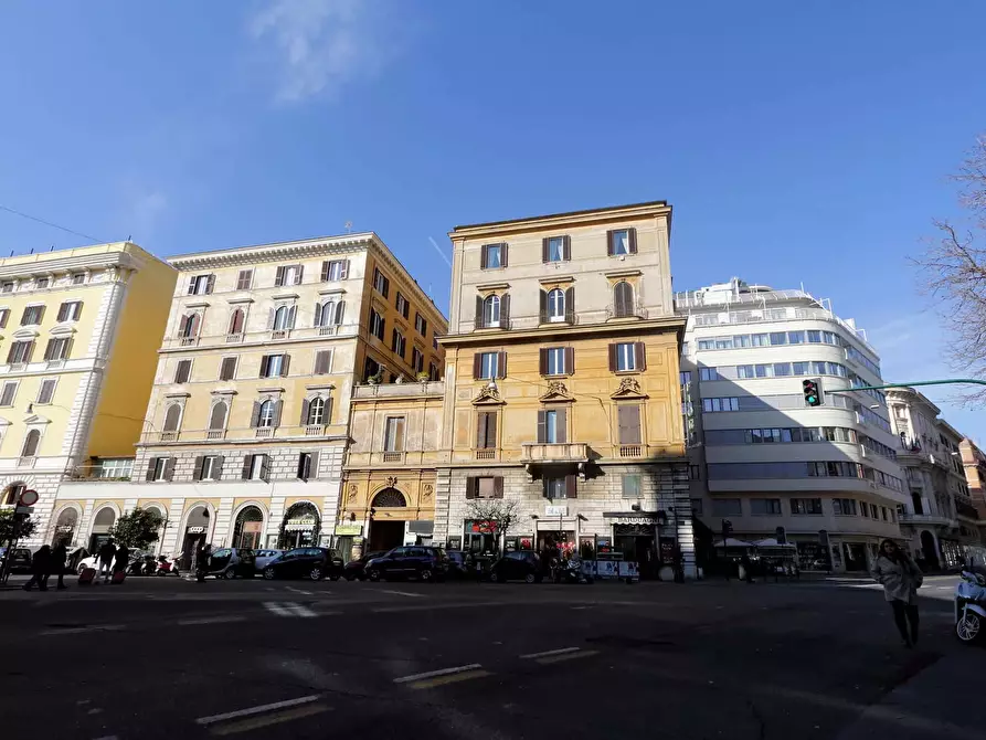 Immagine 16 di Appartamento in affitto  in Via Flavia93 a Roma
