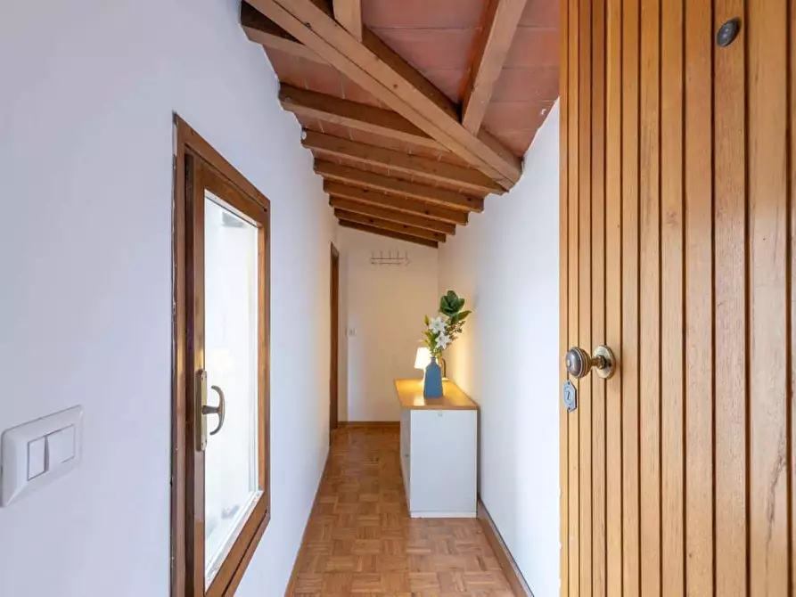 Immagine 5 di Appartamento in affitto  in Via Ventisette Aprile9 a Firenze
