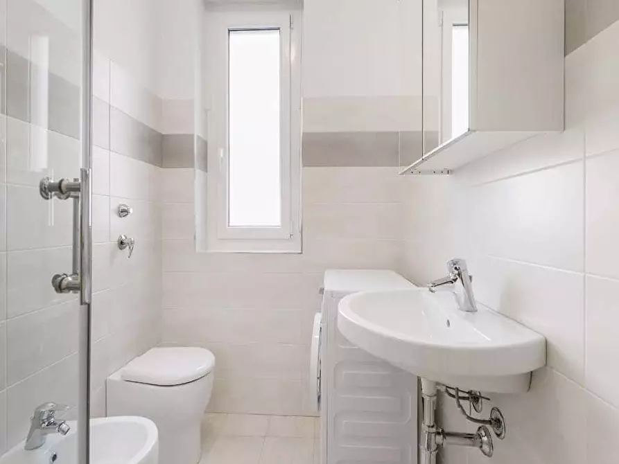 Immagine 14 di Camera in affitto  in Via Felice Bellotti11 a Milano