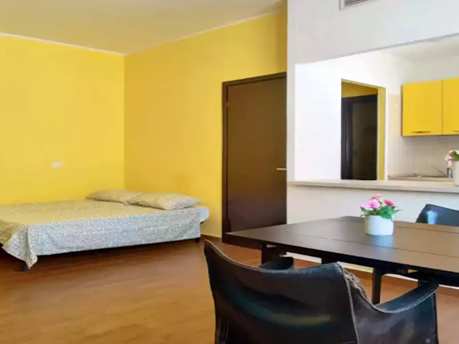 Immagine 1 di Appartamento in affitto  in Via Bullona a Milano