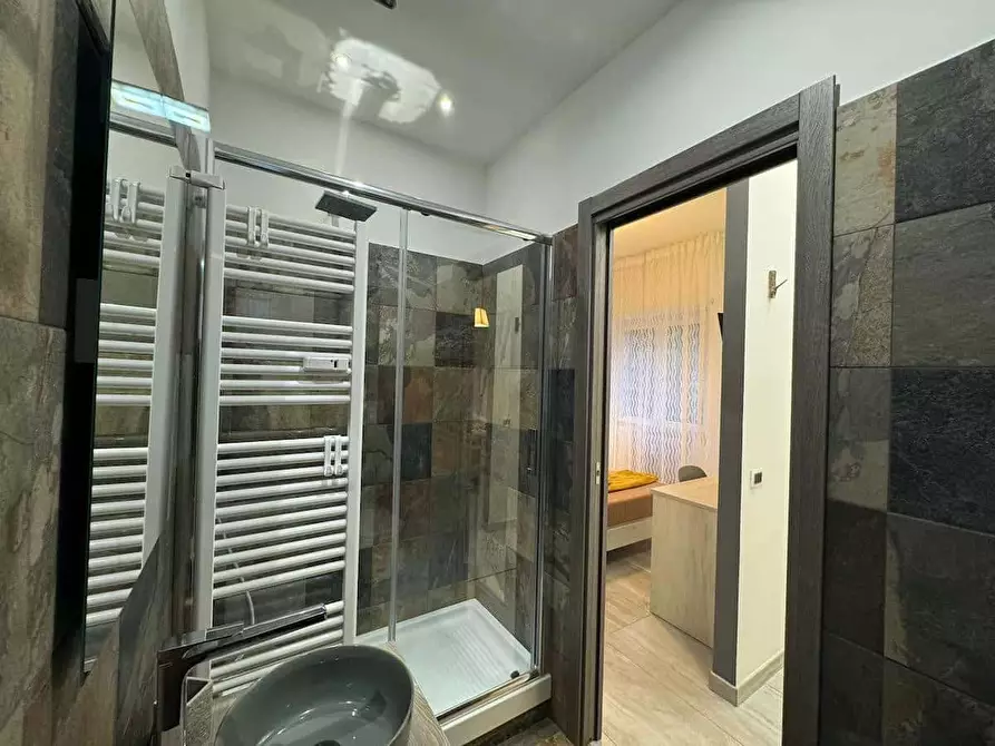 Immagine 11 di Appartamento in affitto  in Via Camillo Peano14 a Roma