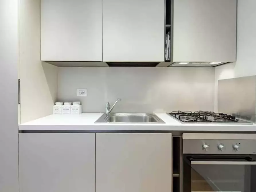 Immagine 8 di Appartamento in affitto  in Via Federico Confalonieri a Milano