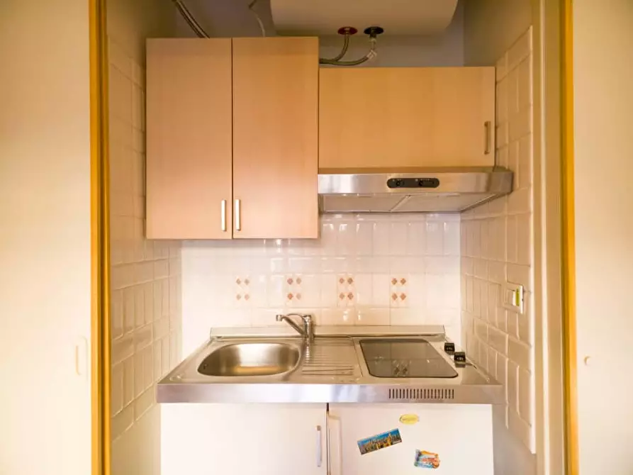 Immagine 10 di Appartamento in affitto  in Via del Lago Terrione83 a Roma