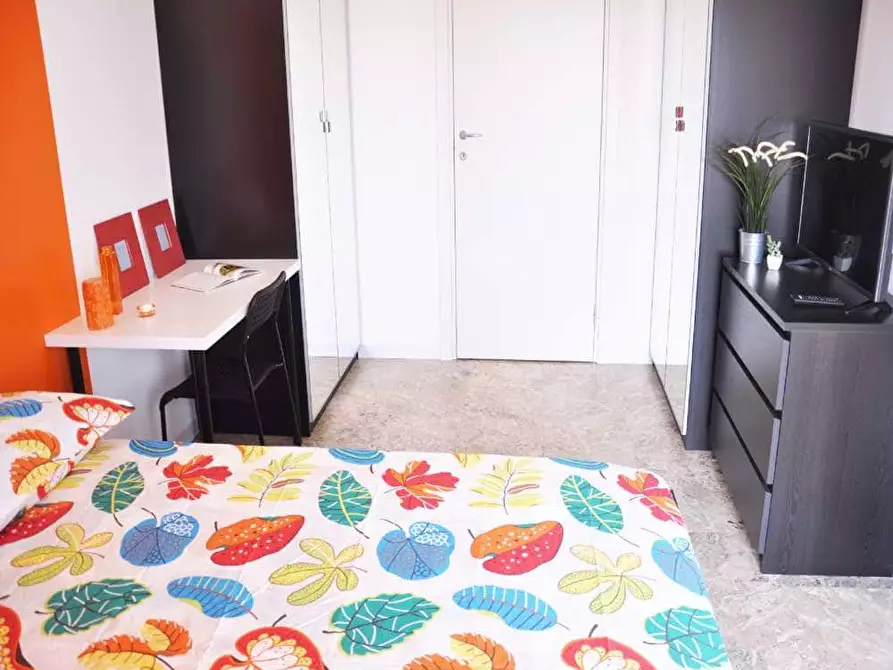 Immagine 5 di Camera in affitto  in Viale Molise65 a Milano