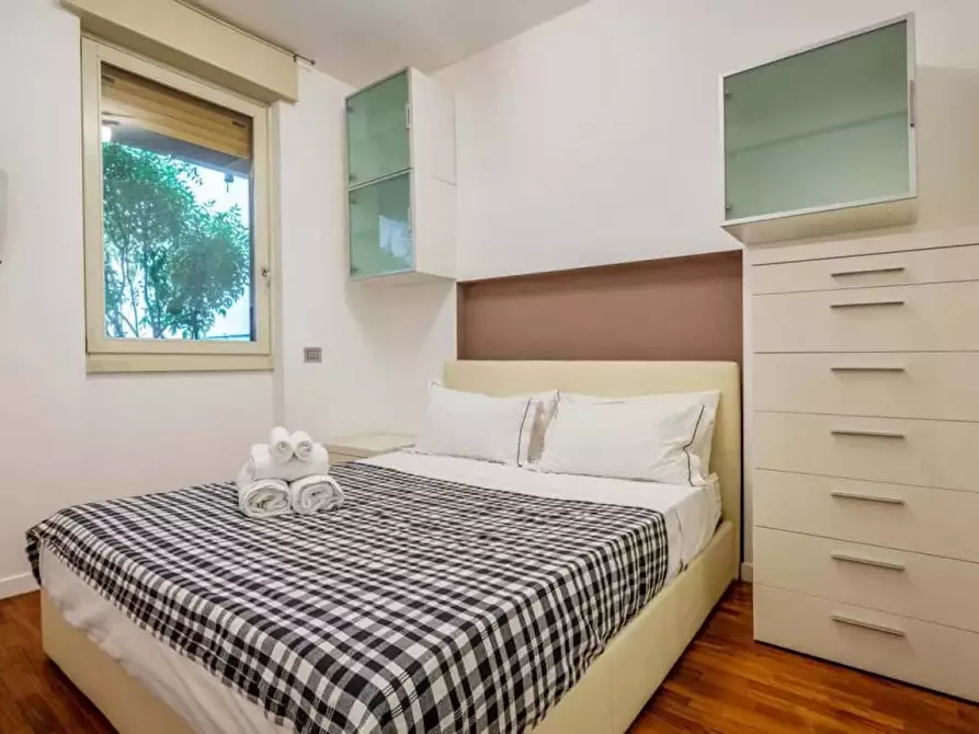 Immagine 11 di Appartamento in affitto  in Via San Gregorio43 a Milano