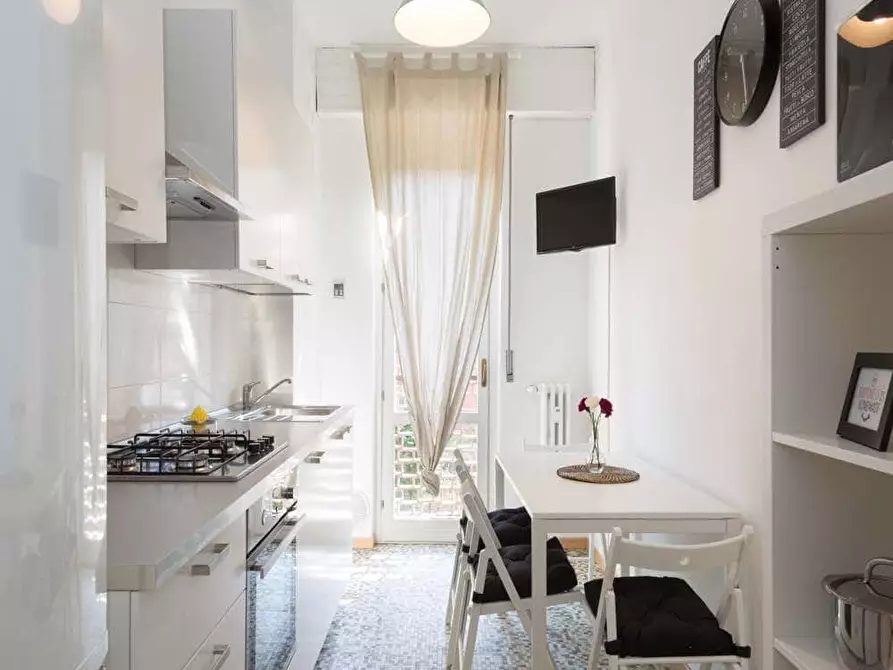 Immagine 13 di Camera in affitto  in Via dei Mandorli6 a Buccinasco