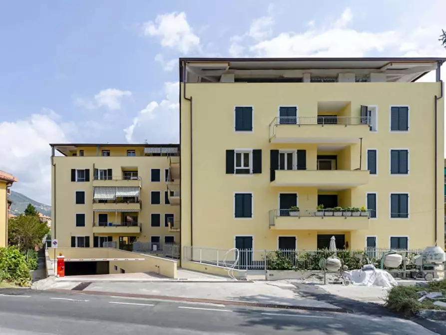Immagine 33 di Appartamento in affitto  in Via Monsignor Salvatore Vattuone a Sestri Levante