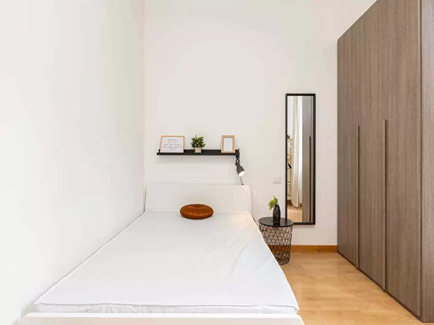 Immagine 2 di Camera in affitto  in Via Comelico8 a Milano