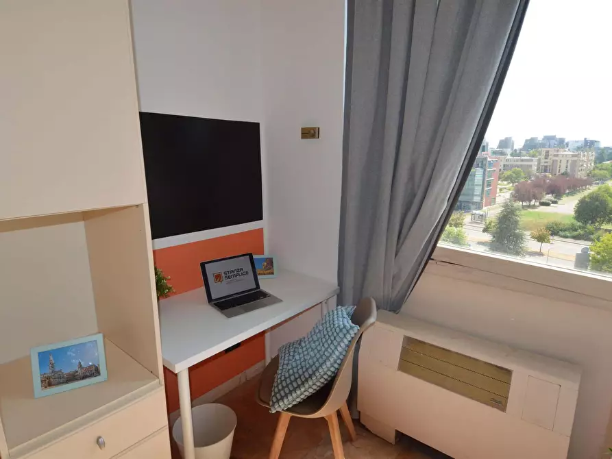 Immagine 2 di Camera in affitto  in Via Alfeo Corassori70 a Modena