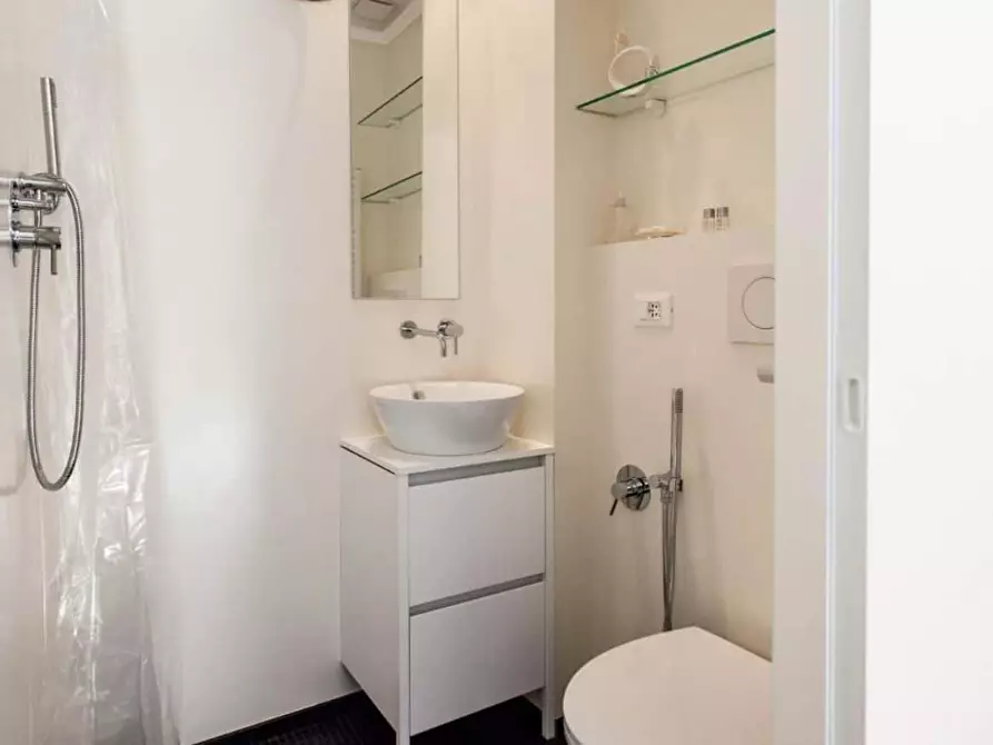 Immagine 22 di Appartamento in affitto  in Via Paolo Giovio30 a Milano