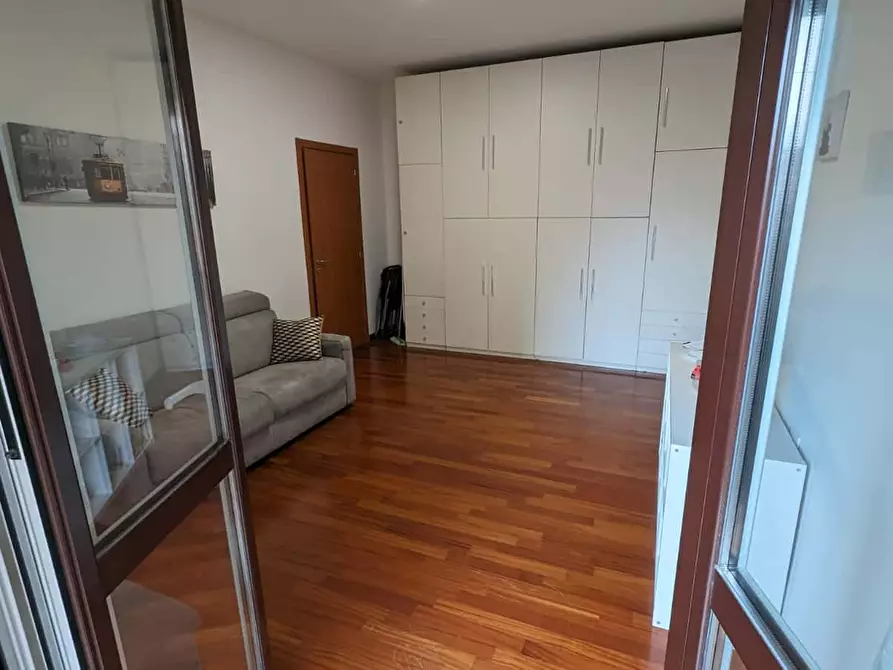 Immagine 23 di Appartamento in affitto  in Viale Lucania15 a Milano