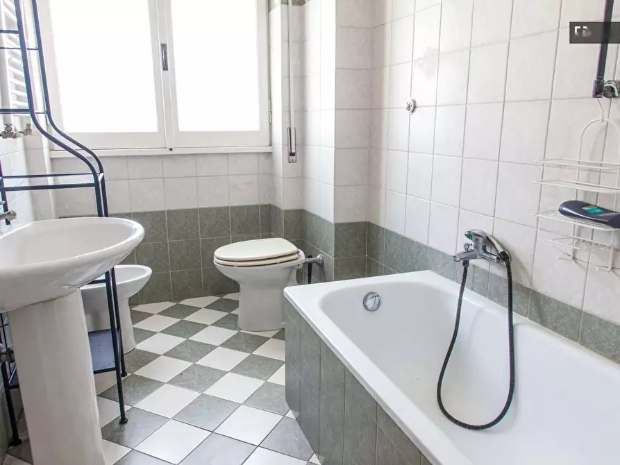 Immagine 5 di Camera in affitto  in Viale Jonio2 a Roma