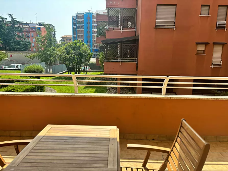 Immagine 12 di Camera in affitto  in Via Circonvallazione a Buccinasco