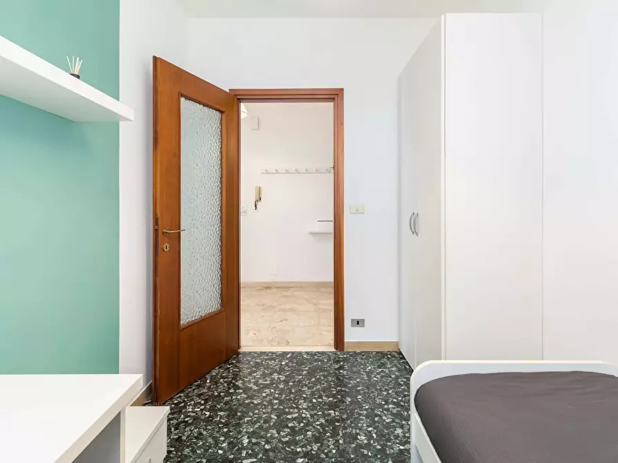 Immagine 4 di Camera in affitto  in Via Mario Morgantini4 a Verona