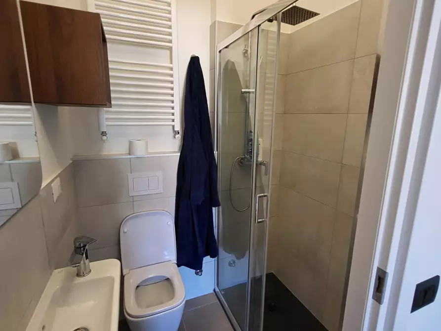 Immagine 15 di Camera in affitto  in Via Carlo Marx3 a Milano