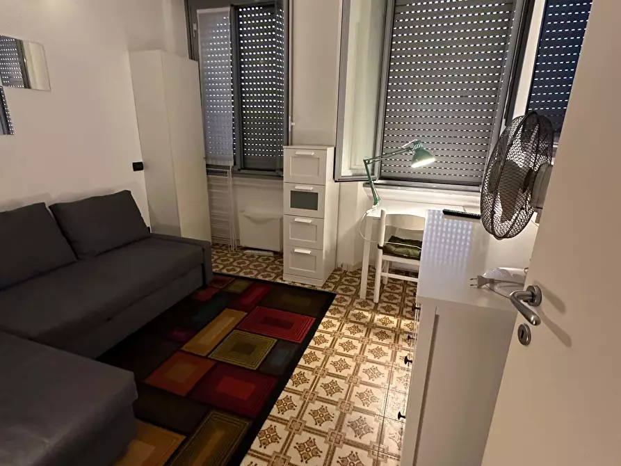 Immagine 3 di Camera in affitto  in Via Luigi Mercantini25 a Milano
