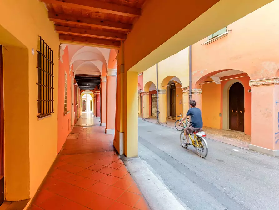 Immagine 29 di Appartamento in affitto  in Via Mirasole10 a Bologna