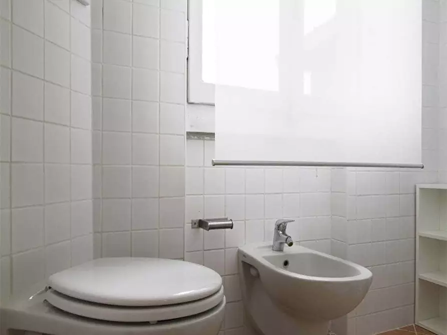 Immagine 21 di Camera in affitto  in Via Salvatore Barzilai15 a Milano