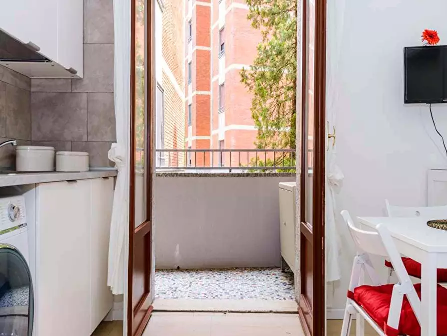 Immagine 13 di Camera in affitto  in Largo Cavalieri di Malta8 a Milano