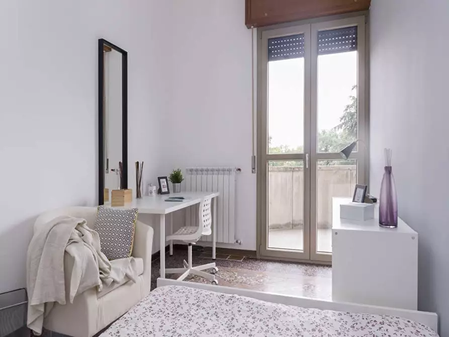 Immagine 3 di Camera in affitto  in Viale Giovanni Vicini20 a Bologna