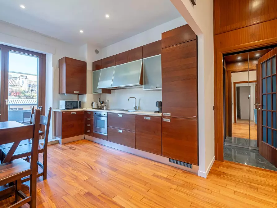 Immagine 39 di Appartamento in affitto  in Via Urbano III1 a Milano