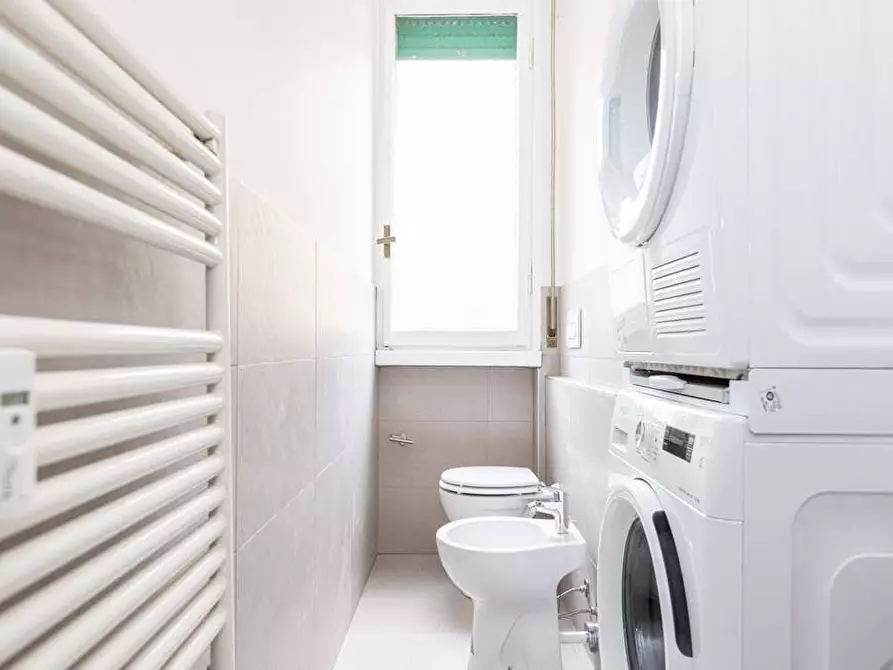 Immagine 43 di Camera in affitto  in Viale Emilio Caldara46 a Milano