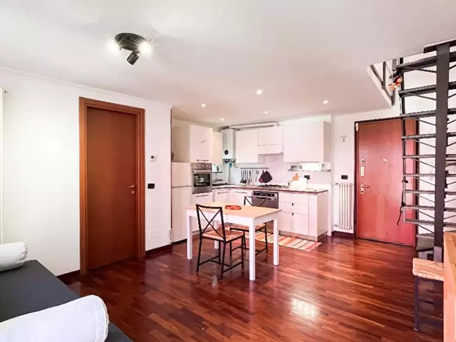 Immagine 1 di Appartamento in affitto  in Via Bovisasca70 a Milano