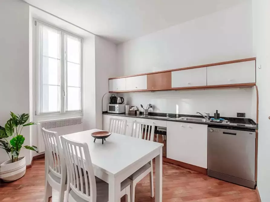 Immagine 23 di Appartamento in affitto  in Via Luigi Cadorna5 a Como