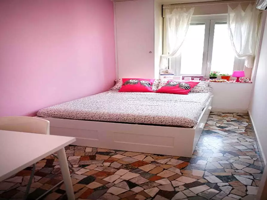 Immagine 13 di Camera in affitto  in Viale Romagna5 a Milano