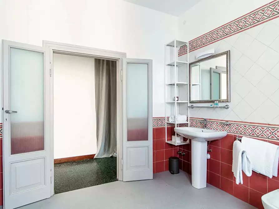 Immagine 29 di Appartamento in affitto  in Via Luigi Dottesio1 a Como