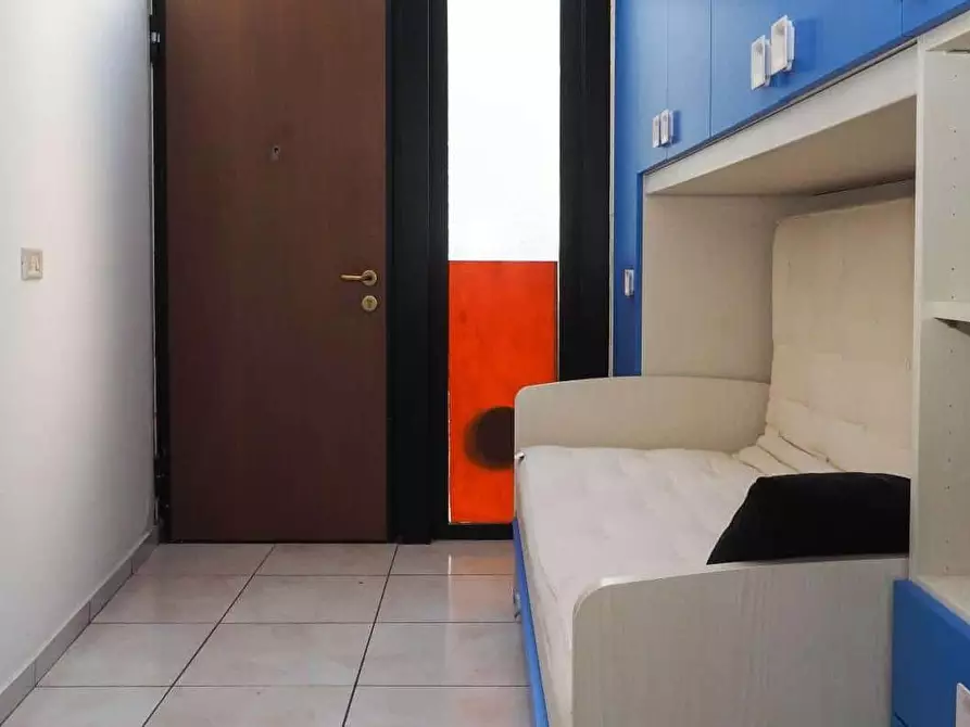 Immagine 10 di Camera in affitto  in Via Privata Ugo Tommei a Milano