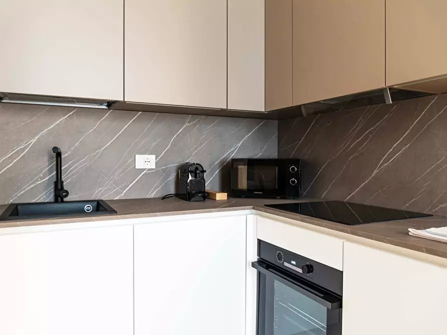 Immagine 19 di Appartamento in affitto  in Via Nino Bixio3 a Milano