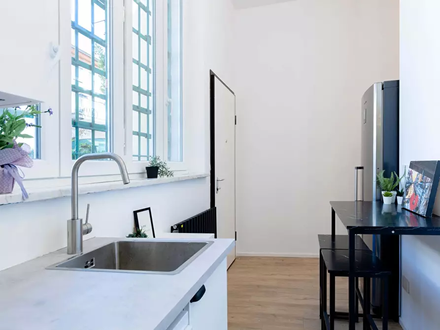 Immagine 8 di Camera in affitto  in Via Don Bosco27 a Milano