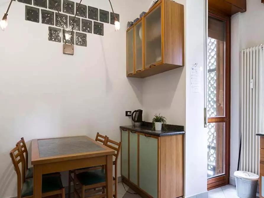 Immagine 5 di Camera in affitto  in Via Alzaia Naviglio Pavese44/46 a Milano