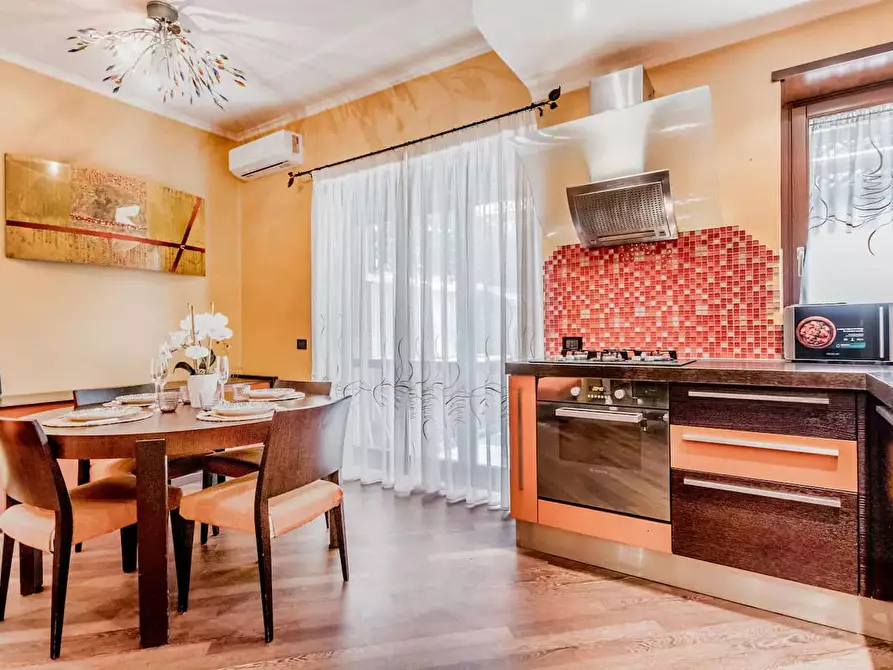 Immagine 10 di Appartamento in affitto  in Via Pio Foà48 a Roma