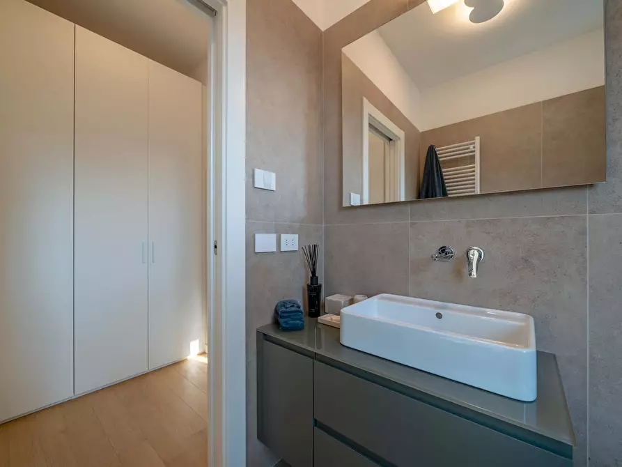 Immagine 26 di Appartamento in affitto  in Via Errico Petrella4 a Milano