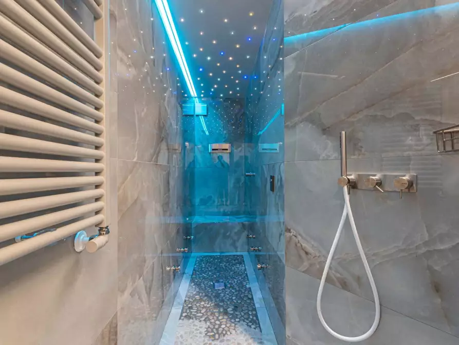 Immagine 32 di Appartamento in affitto  in Via de' Guicciardini a Firenze