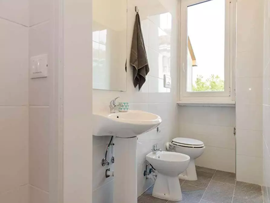 Immagine 12 di Camera in affitto  in Viale Emilio Caldara24a a Milano