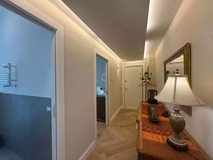 Immagine 7 di Appartamento in affitto  in Via Calpurnio Pisone103 a Roma