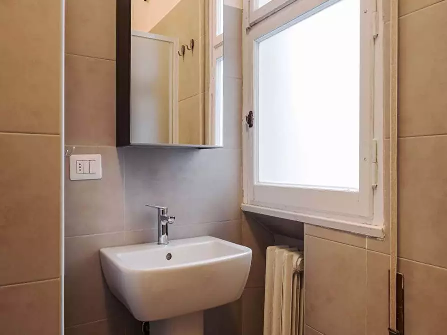 Immagine 15 di Camera in affitto  in Via delle Belle Arti21 a Bologna