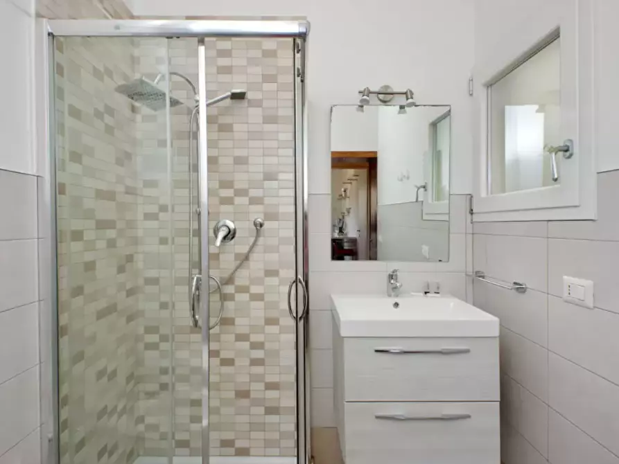 Immagine 7 di Appartamento in affitto  in Via della Farnesina100 a Roma