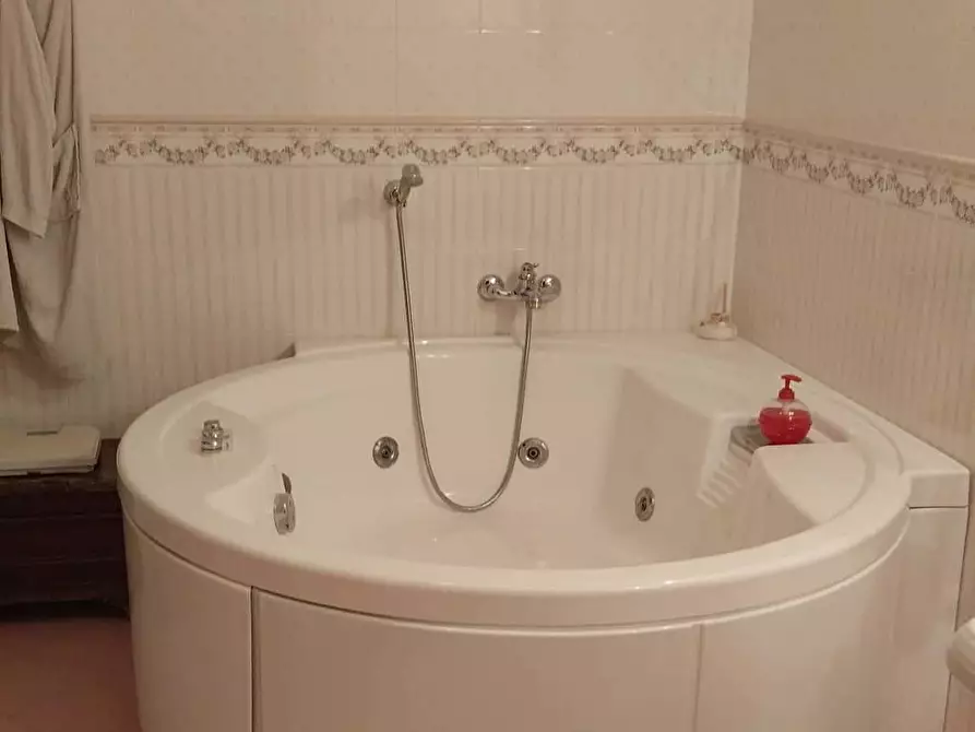 Immagine 21 di Appartamento in affitto  in Via San Romualdo33 a Napoli