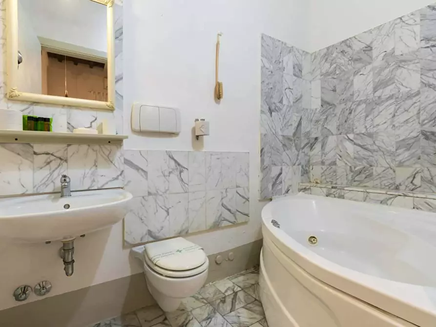 Immagine 11 di Appartamento in affitto  in Via Fiesolana a Firenze