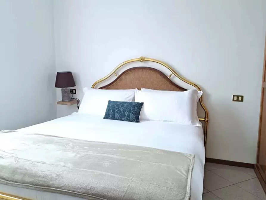 Immagine 23 di Appartamento in affitto  in Via Terra di Rezzonico30 a Argegno