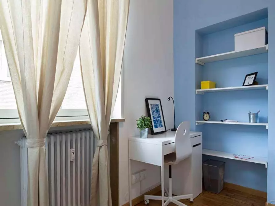 Immagine 4 di Camera in affitto  in Via Tarquinio Prisco3 a Milano