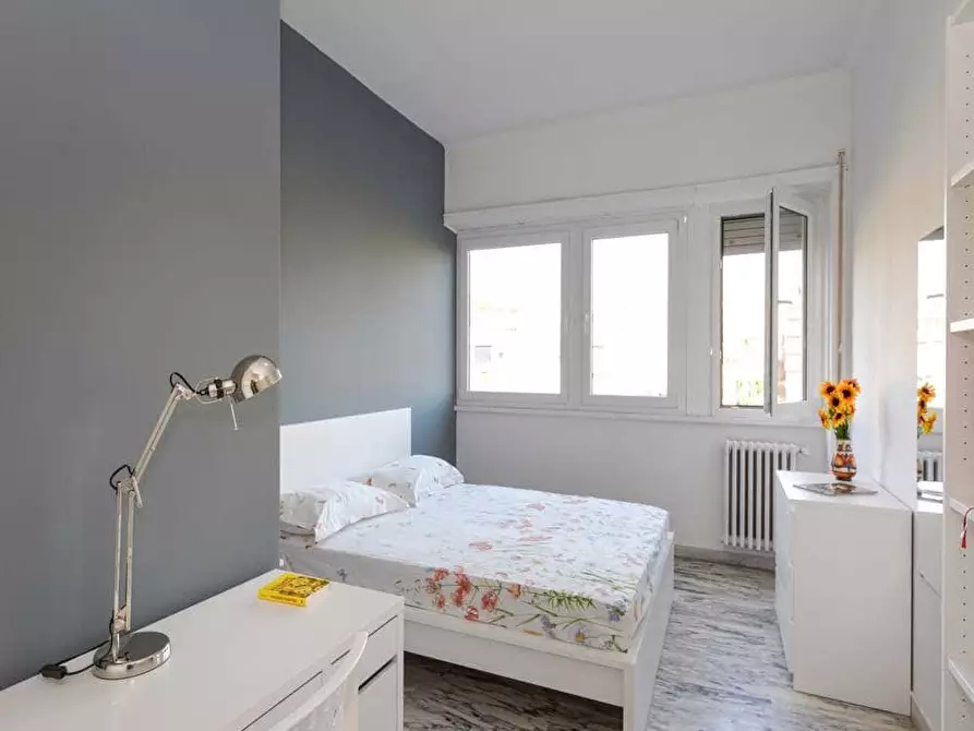 Immagine 2 di Camera in affitto  in Via dei Quattro Venti156 a Roma