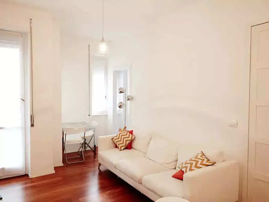 Immagine 18 di Appartamento in affitto  in Via Luigi Canonica1 a Milano