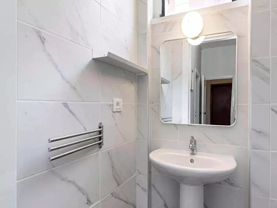 Immagine 9 di Camera in affitto  in Via Dalmazia6 a Milano